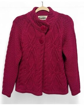 Aran Crafts Merino Wool Sweater Womens Medium Magenta Cable Knit Button Preppy